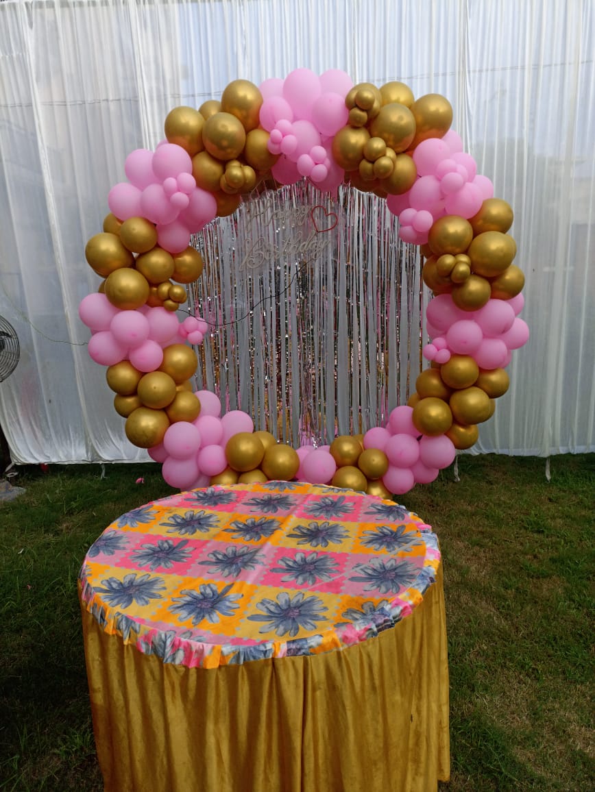 Simple Ring Bdy Decor